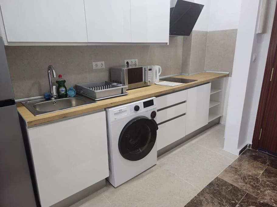 Tao City Center Apartment With Fee Wifi And Air Con By Namaste Elite Torremolinos Exteriör bild
